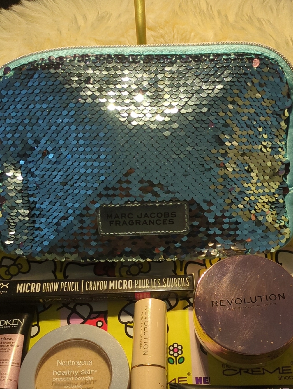 Marc Jacobs Blue Sequin Cosmetic Pouch with Makeup Tools NOW ONLY $50 WOW - Picture 2 of 7